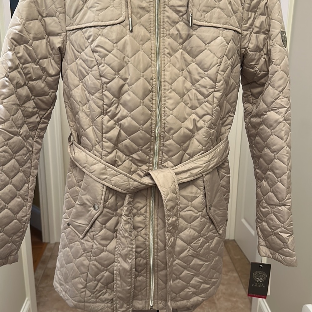 VINCE CAMUTO women’s Belted Hooded Quilted Jacket - Picture 8 of 16